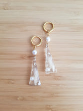Load image into Gallery viewer, Pampas-Grass Resin Earrings