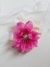 Load image into Gallery viewer, Boutonniere, Wedding Flower Pins in Pink & Cream
