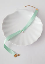 Load image into Gallery viewer, Mint Green Choker Pearl Necklace
