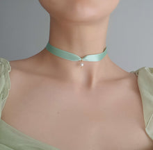 Load image into Gallery viewer, Mint Green Choker Pearl Necklace