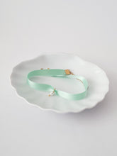 Load image into Gallery viewer, Mint Green Choker Pearl Necklace