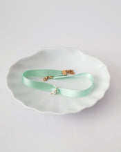 Load image into Gallery viewer, Mint Green Choker Pearl Necklace
