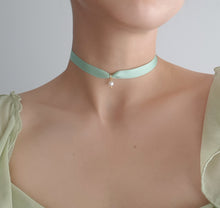 Load image into Gallery viewer, Mint Green Choker Pearl Necklace