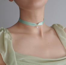 Load image into Gallery viewer, Mint Green Choker Pearl Necklace