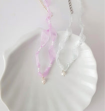 Load image into Gallery viewer, Rose Choker Pearl-Necklace