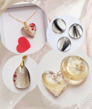 Load image into Gallery viewer, Two Strands of Hair Resin-Pendant