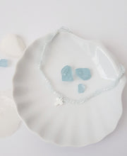 Load image into Gallery viewer, Nacre Cross Blue Pearl Necklace