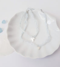 Load image into Gallery viewer, Nacre Cross Blue Pearl Necklace