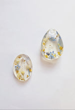 Load image into Gallery viewer, Custom Embedded Ashes Resin Necklace / Pendant