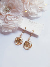 Load image into Gallery viewer, Shamrock Golden Resin Earrings
