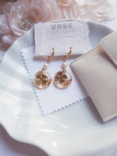 Load image into Gallery viewer, Shamrock Golden Resin Earrings