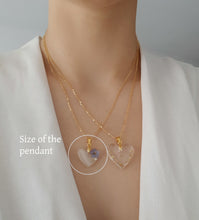 Load image into Gallery viewer, Forgetmenot Heart Shaped Resin Pendant with Hair