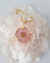 Load image into Gallery viewer, Real Daisy Flower-Pendant Pink