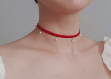 Load image into Gallery viewer, Multiple Pearl Velvet Choker in Dark-Red