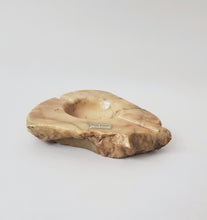 Load image into Gallery viewer, Genuine Alabaster Hand Carved Ashtray Made in Italy