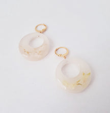 Load image into Gallery viewer, Embedded Flower Petals, Hoop Earrings in Creme