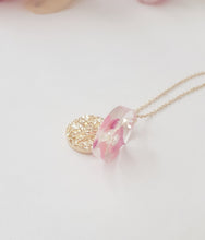 Load image into Gallery viewer, Birth Flower Necklace June - Rose, Zodiac Sign Gemini  / Cancer, Gold