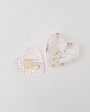 Load image into Gallery viewer, Jewelry Box - Heart Shape - Transparent with Flowers