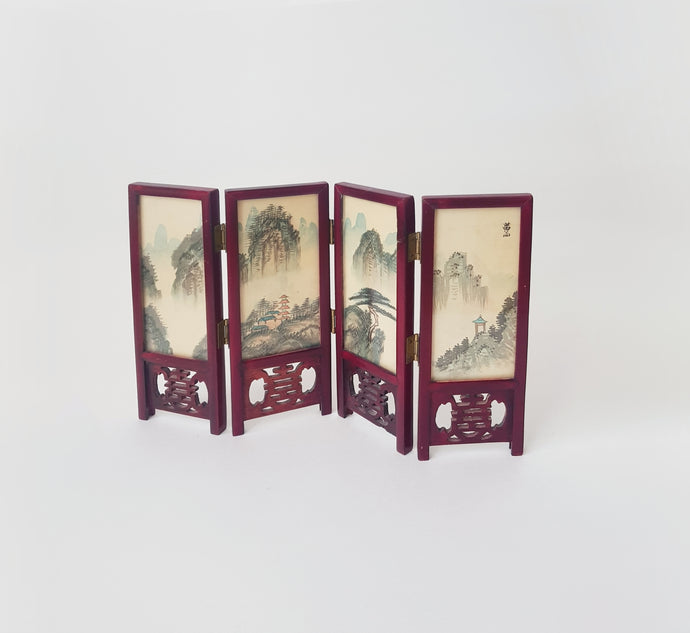 Chinese Miniature Screen with four hand-painted silk panels, 1960ies