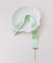 Load image into Gallery viewer, Silky Mint Green Pearl Choker Necklace