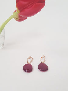 Red Drops on Asymmetric, golden Earrings