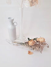 Load image into Gallery viewer, Glas Horn-Shell Vase, Vintage