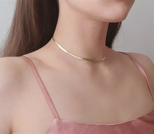 Load image into Gallery viewer, Flat Golden Snake Necklace / Choker