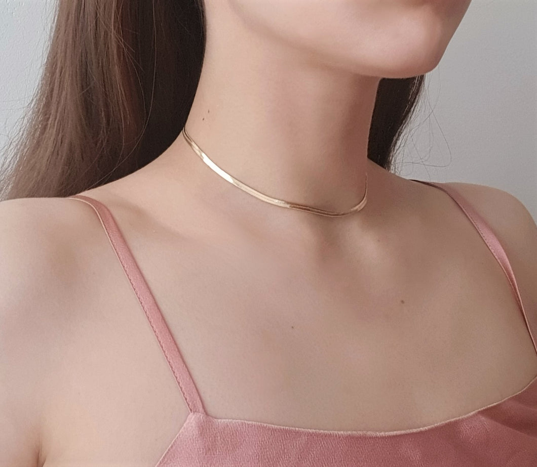 Flat Golden Snake Necklace / Choker