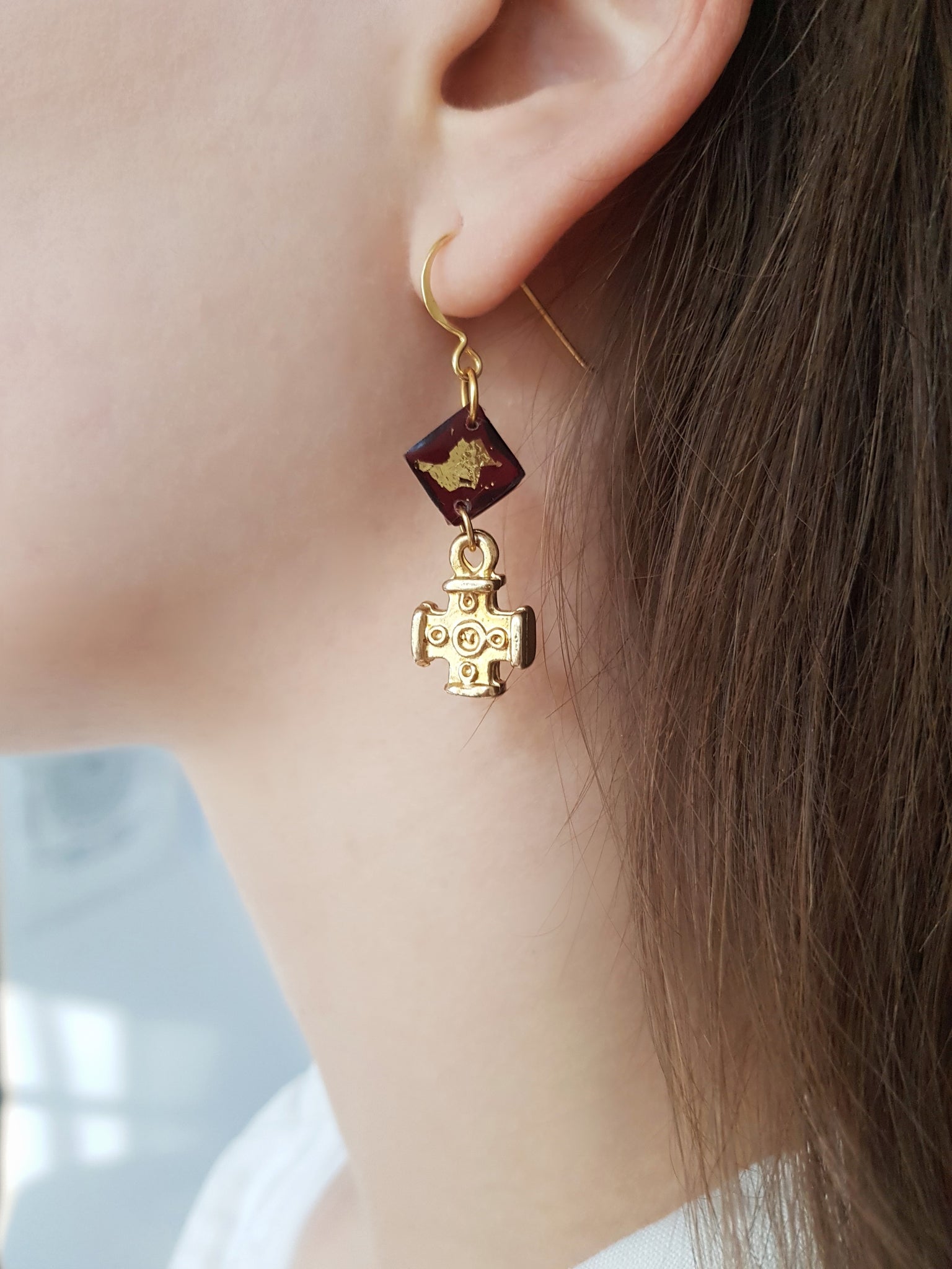 Square Cross Earrings with Dark Red and Gold – Vase Studio