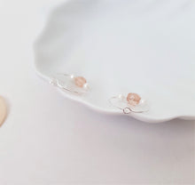 Load image into Gallery viewer, Dainty Silver Hoop Earrings with Peach Colored and White Pearls