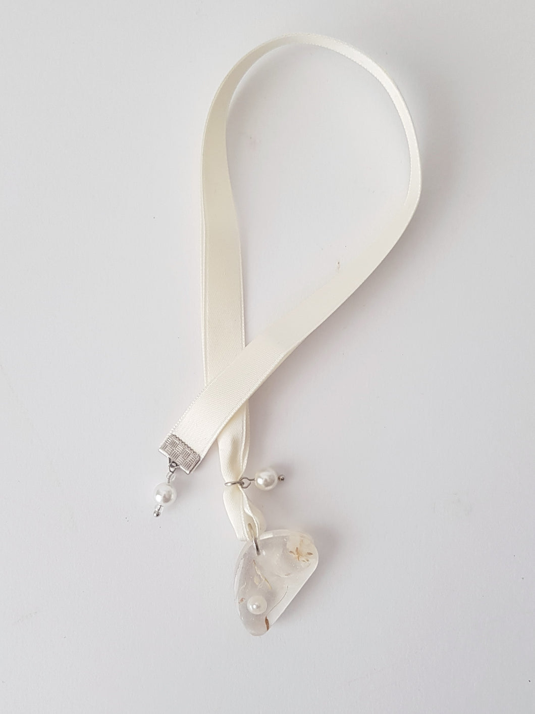 Resin Bookmark Ribbon Cream-White